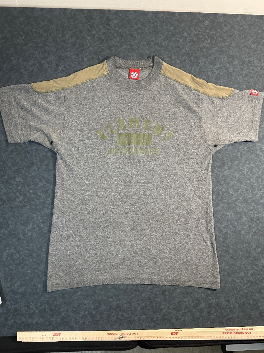 Y2K Element Skateboard Heather Grey and Green Graphic T Shirt Size Large